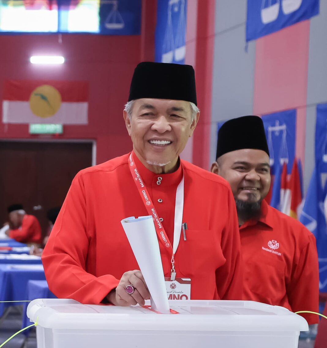 Ahmad Zahid Pertahan Jawatan Ketua UMNO Bahagian Bagan Datuk Edisi 9